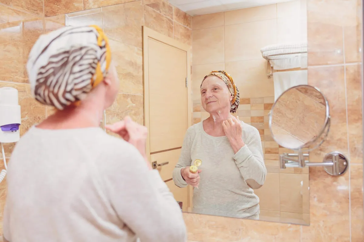 Hygiene nach 65: ein Balanceakt zwischen Pflege und Sicherheit